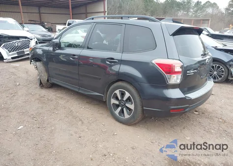 2017 Subaru Forester 2.5I Premium z USA, uszkodzony, nr VIN JF2SJAEC6HH588869